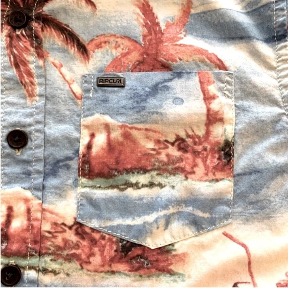 Rip Curl Short Sleeve Button Down Shirt Tropical Palm Tree Ocean Print